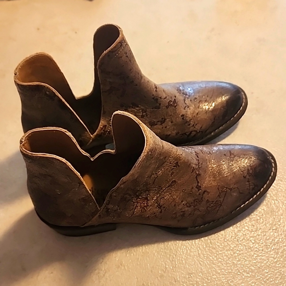 Corkys Girl Leather Ankle Boots Size 7
